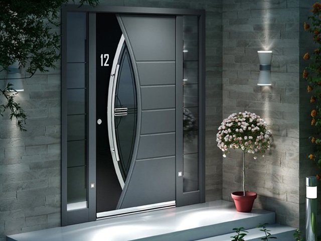 Porte d’entrée aluminium installée par Verre Clair