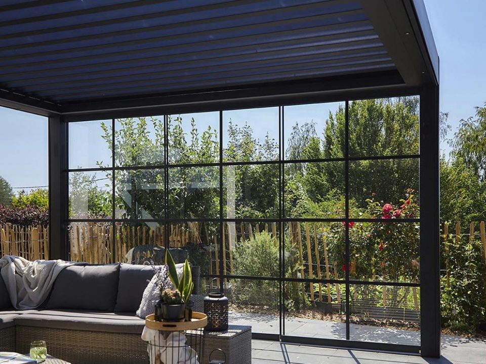 pergola-bioclimatique-verre-clair-(14)