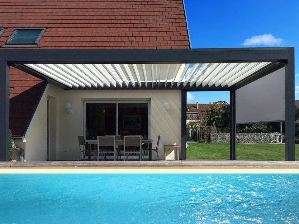 pergola-bioclimatique-verre-clair-(7)